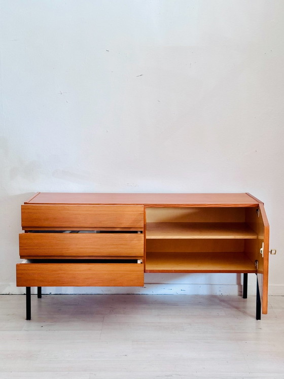 Minimalist Vintage Sideboard 60s/70s – Wood (photo 6 of 11)