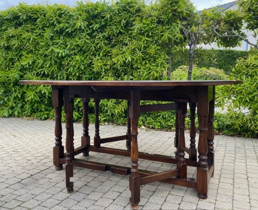 Antique (copy) English Gateleg Table – Oak