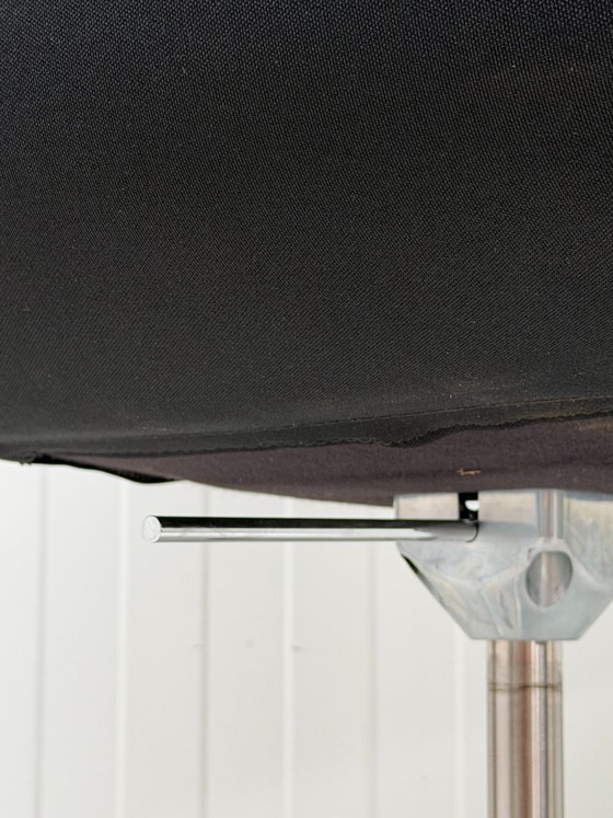 Cor Jalis Conference/Office Chair Design – Metal, Textile (photo 9 of 9)
