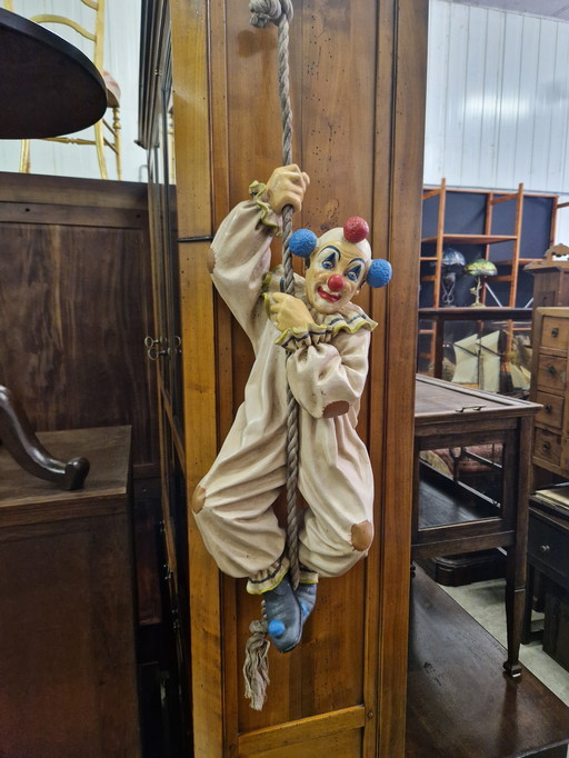 Juno Asilo hanging large clown