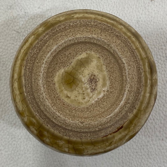 Image 1 of Pequeño jarrón japonés de cerámica craquelada Akazu Rokubei en caja