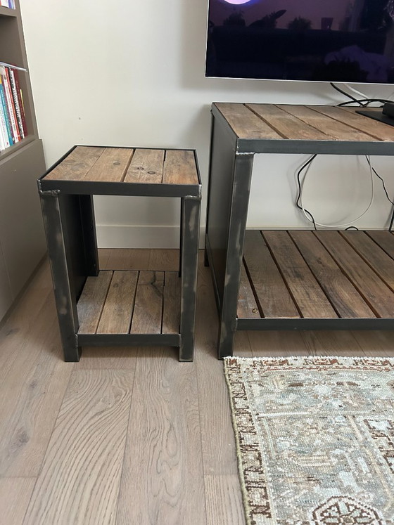 Image 1 of Industriële tv-standaard en bijzettafel - Micheli Design - Eikenhout en staal