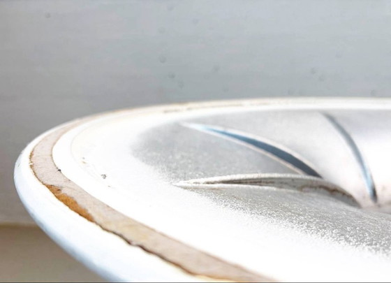 Image 1 of Primera serie de la mesa Tulip de Eero Saarinen para Knoll International, 1956