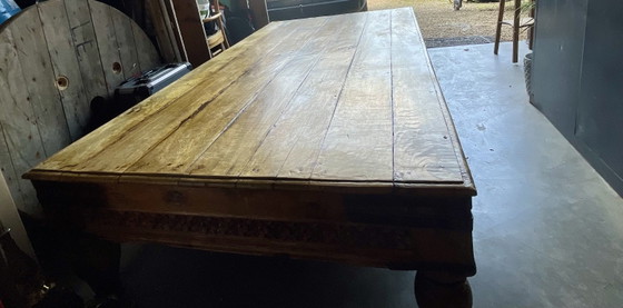 Image 1 of Very beautiful, spacious coffee table