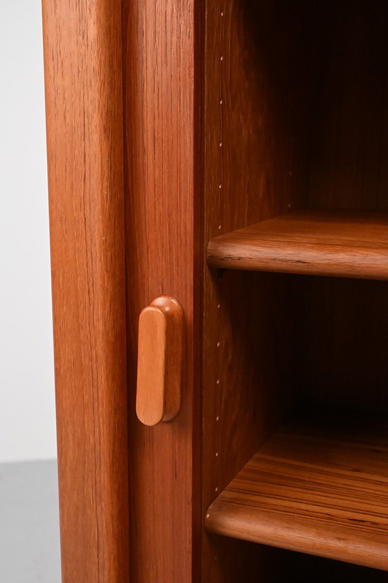 Image 1 of Armoire haute Silkeborg