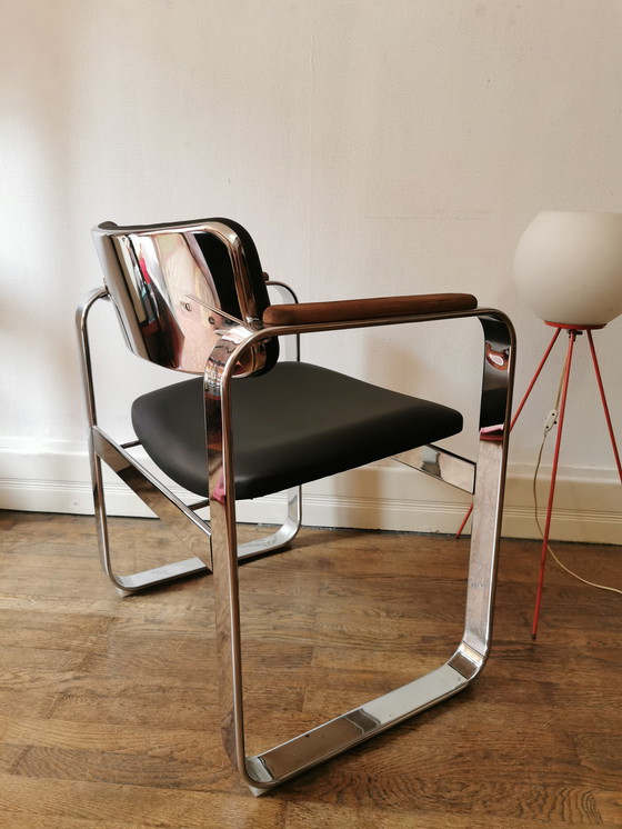 Image 1 of Eero AARNIO uitvoerend voorzitter