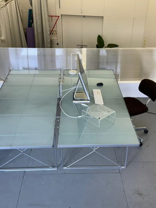 2x Niels Gammelgaard Tische