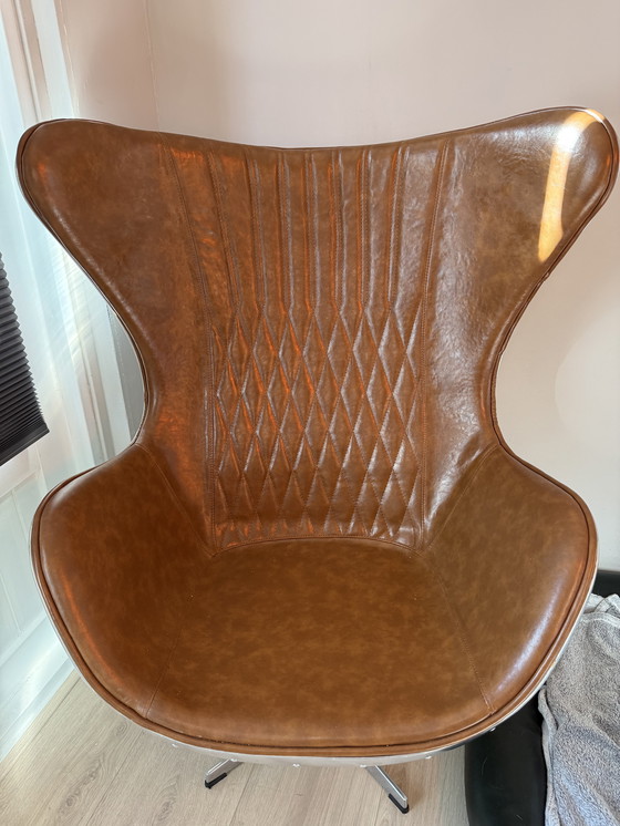 Image 1 of Aviator egg chair aluminium cognac leather origineel