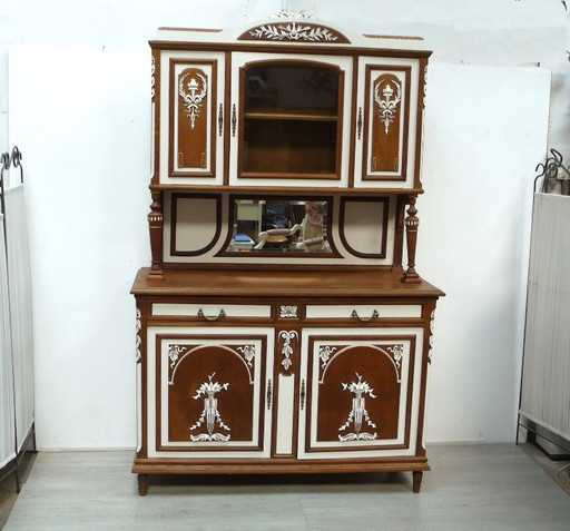 Buffet antique en chêne massif avec des accents de crème, vers 1900, Gründerzeit / Jugendstil