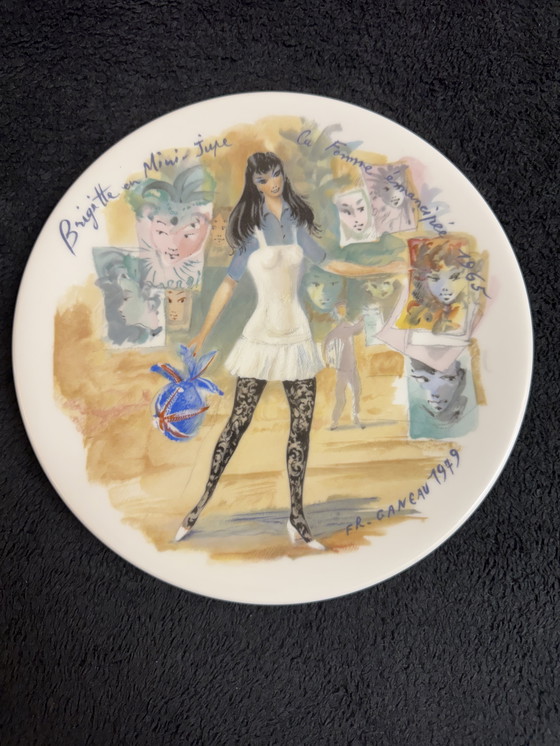 Image 1 of Raro juego completo de platos decorativos de Limoges Les Femmes du Siècle | década de 1970