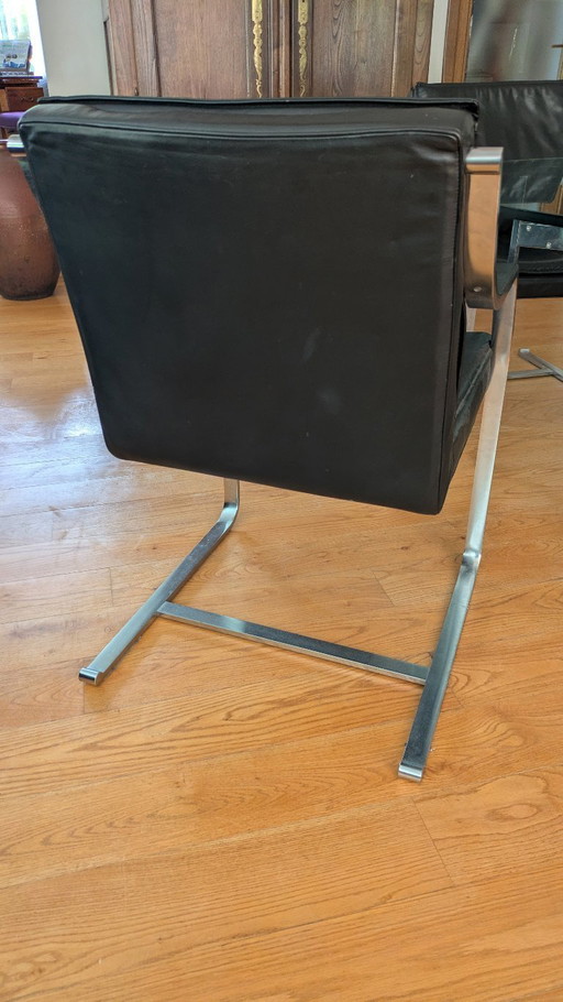 4 zwarte lederen stoelen Freischwinger Alpha + glazen tafel, vintage set, Art Collection - Walter Knoll
