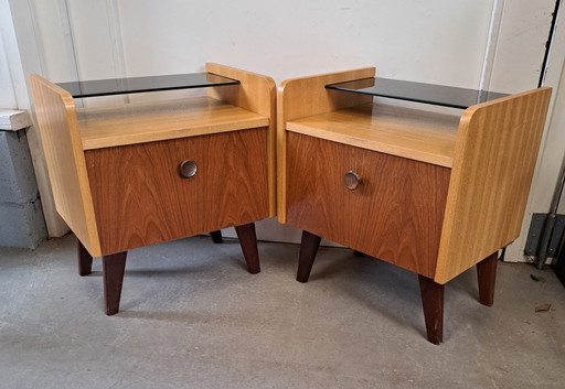 Conjunto de mesitas de noche vintage