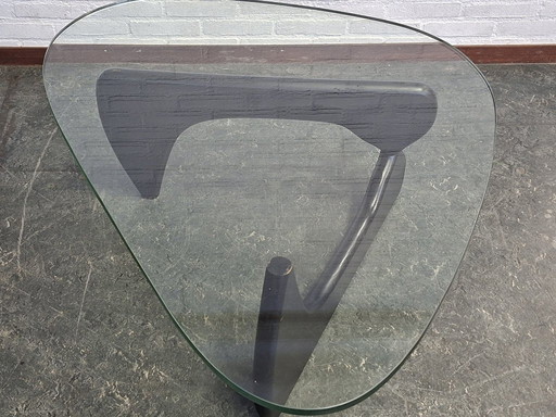 Noguchi coffee table reproduction
