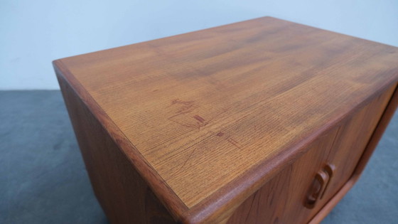 Image 1 of Cassettiera "ELNOR" in teak, stile Mid-Century