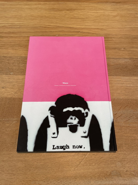 Moco Banksy Laugh Now – Moco Museum, Libros de arte, Papel, Vintage (photo 2 of 4)