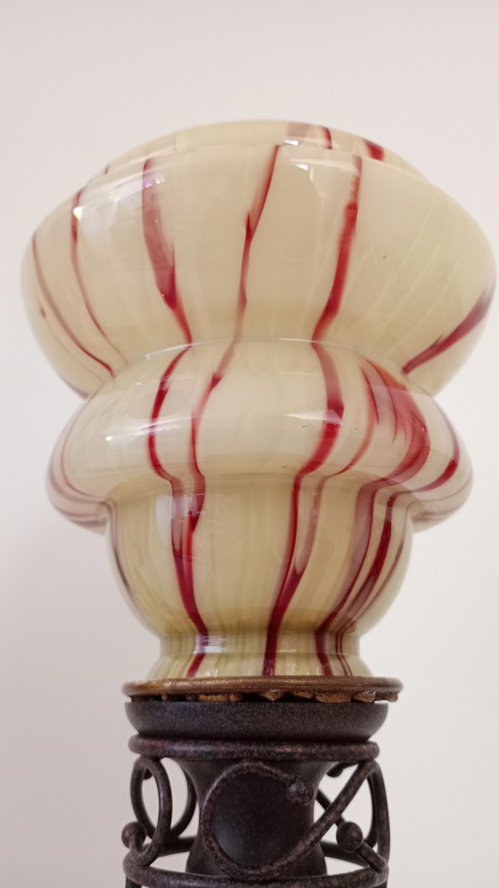 Image 1 of Lampe de table vintage italienne - style Art Déco - abat-jour en verre soufflé à la bouche