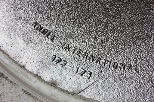 Tulip table by Knoll