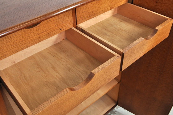 Image 1 of Vintage eiken design kast met laden, jaren 30