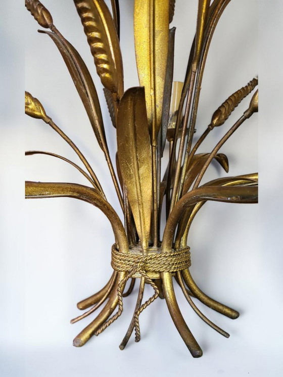 Image 1 of Lámpara de araña de metal dorado estilo Hollywood Regency, Hans Kögl, década de 1970.