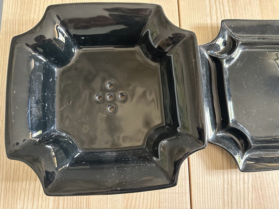 Image 1 of Campione di frutta in terracotta di Delft colore nero