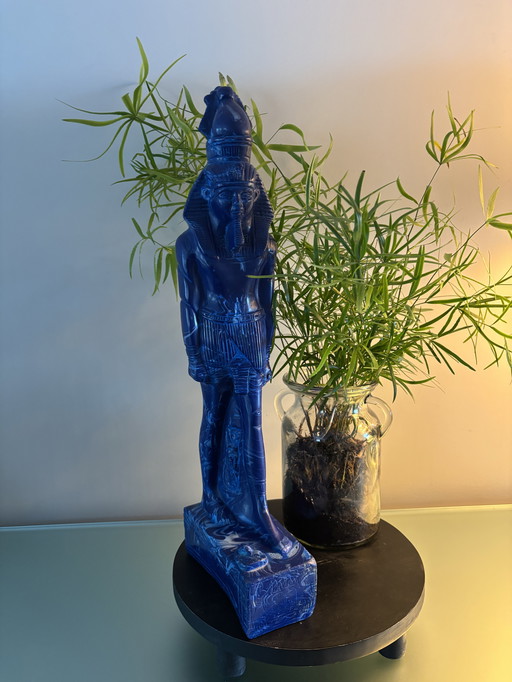 estatua del dios egipcio Thoth.