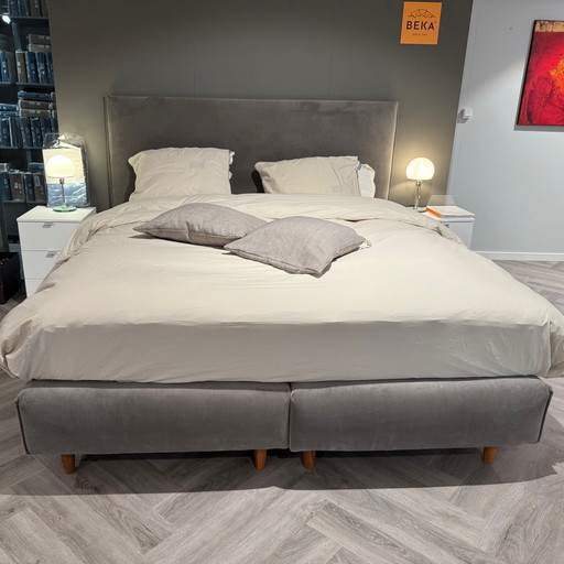 Beka Curve Sofia 25 box spring - 180x210