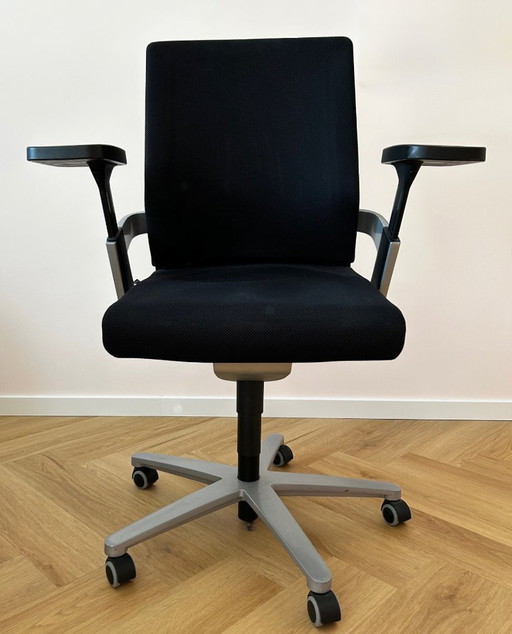 Wilkhahn ON 174/7 ergonomic design chair 