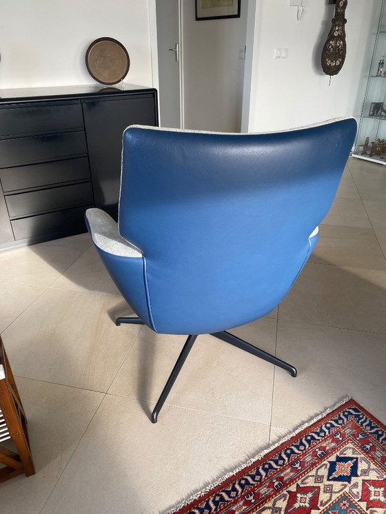 Image 1 of 2 Leolux Lloyd Plus Armchairs