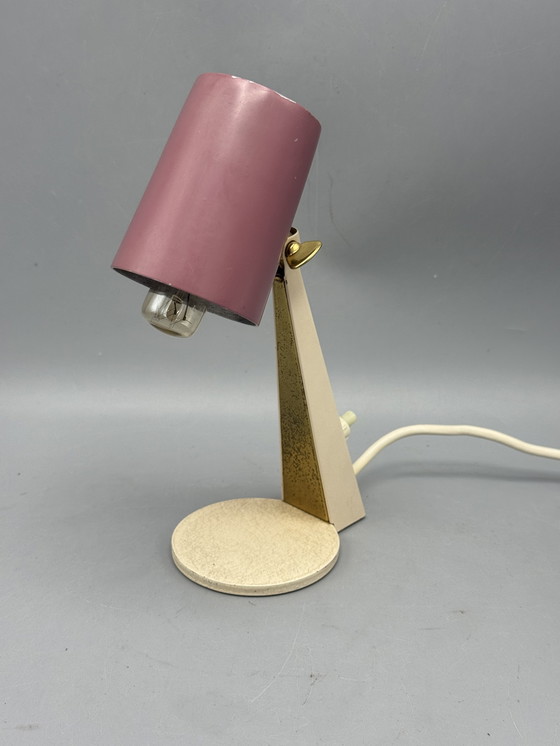 Image 1 of Lampe de table vintage avec abat-jour rose et bouton lumineux