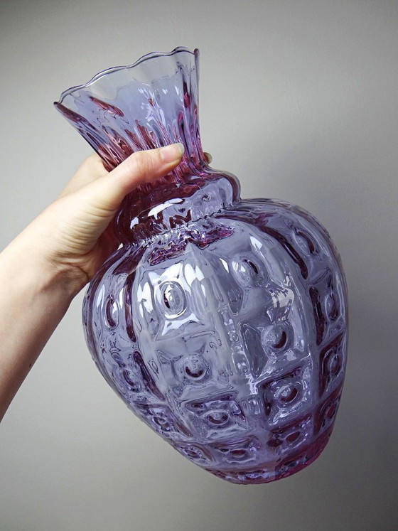 Image 1 of Empoli vase in Alexandrite glass, ranging from blue to pink, large textured model from the 1960s