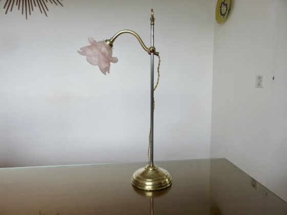 Image 1 of Lampada da gioielleria Art nouveau in bronzo e tulipani in pasta di vetro rosa