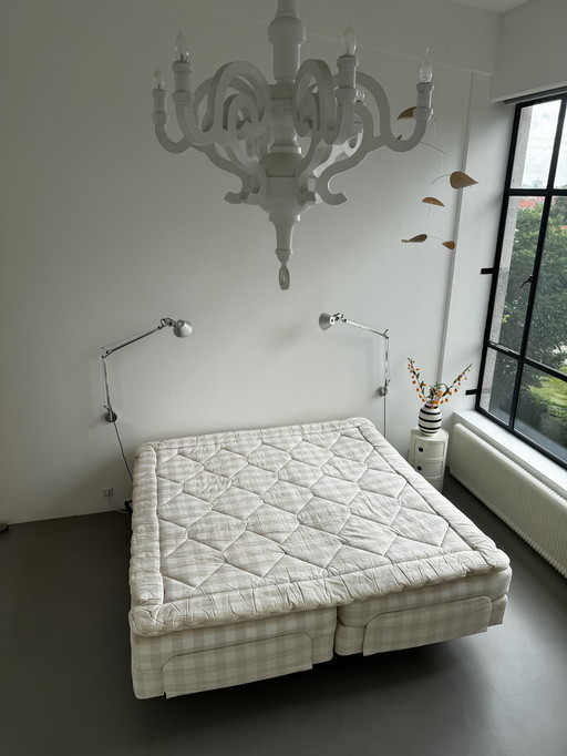 Hästens Bed Beige/White Blocked 210x210