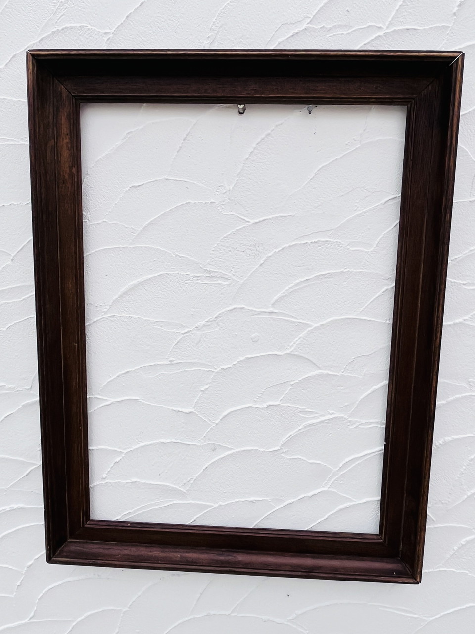 Cadre Bois Gravé Lys De Provence – 45x40 Cm – Coins Bouchés – 27x22 Intérieur