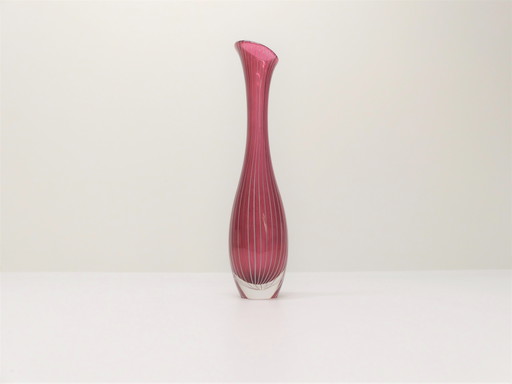 Scandinavian Pink Glass Tulip Vase - Vicke Lindstrand - Kosta Boda