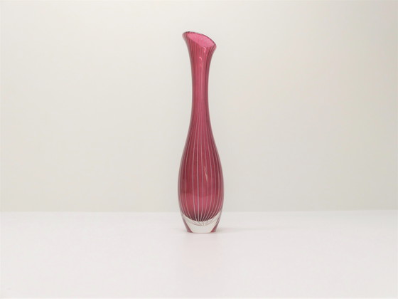 Image 1 of Scandinavian Pink Glass Tulip Vase - Vicke Lindstrand - Kosta Boda