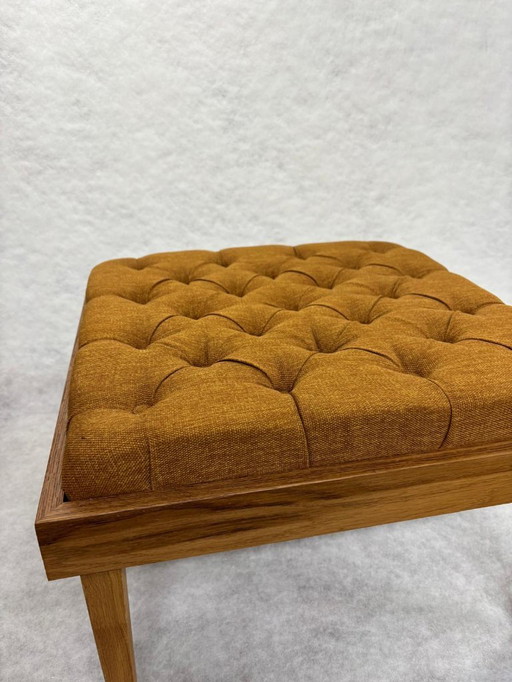 Pouf unique en chêne à motif brun foncé | Comprend deux garnitures (capiton et patchwork)