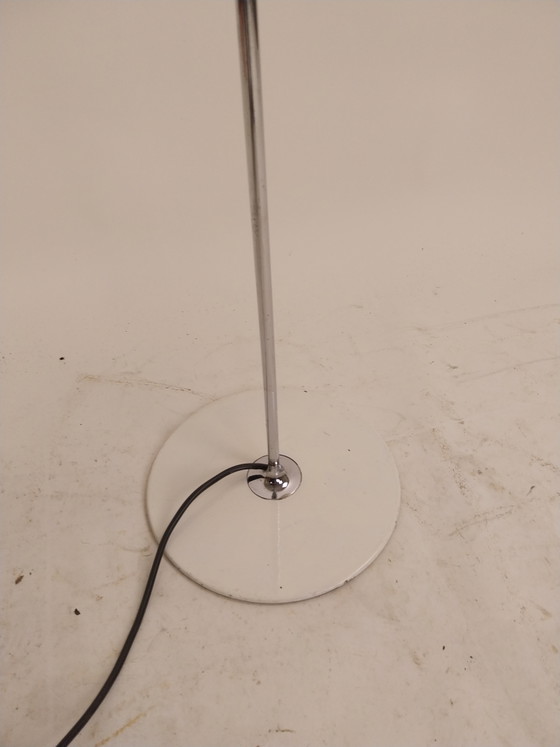 1x Oluce Joe Colombo Spider Floor light 1960s – Metal, Chrome (photo 4 of 7)