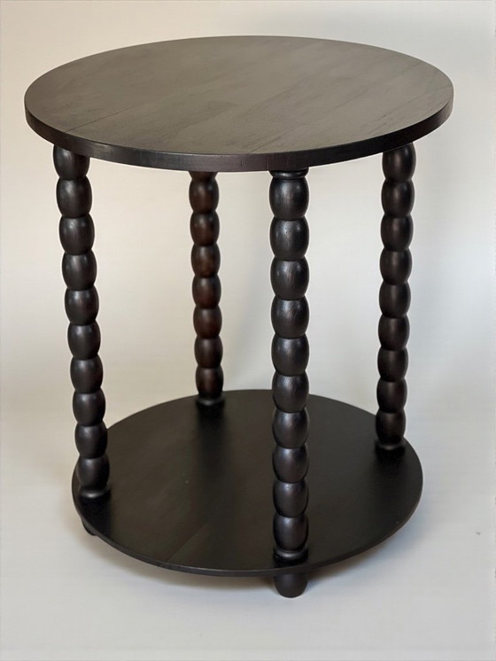 Image 1 of Ensemble table d'appoint et 2 tabourets, bois teinté noir Circa 1950