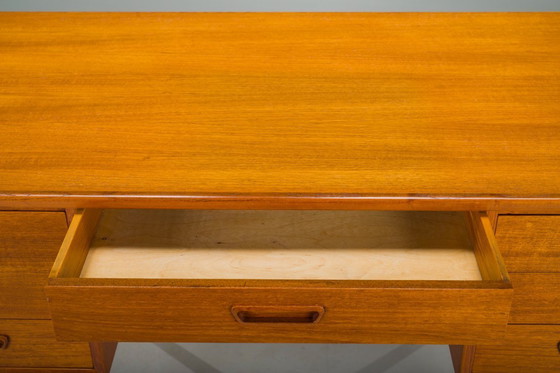 Image 1 of Mid-Century Modern Dänischer Teakholz-Schreibtisch, 1960er Jahre