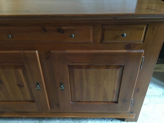 Lärchenholz-Sideboard – Aufbewahrungsschrank (photo 5 of 17)
