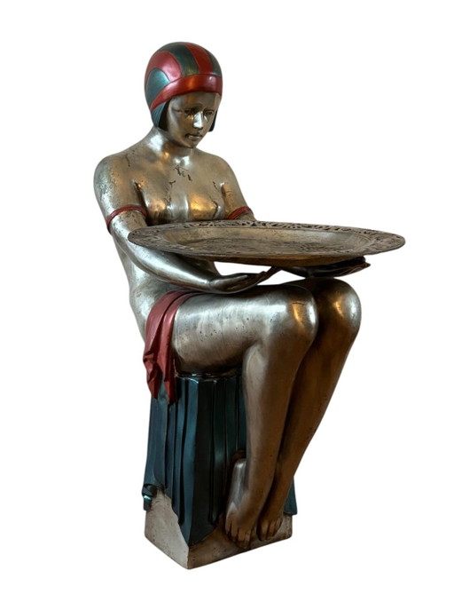 Ragazza flapper in metallo Art Déco