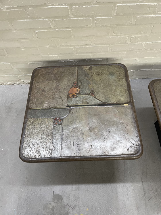 Image 1 of 2 tables d'appoint en pierre naturelle, Paul Kingma