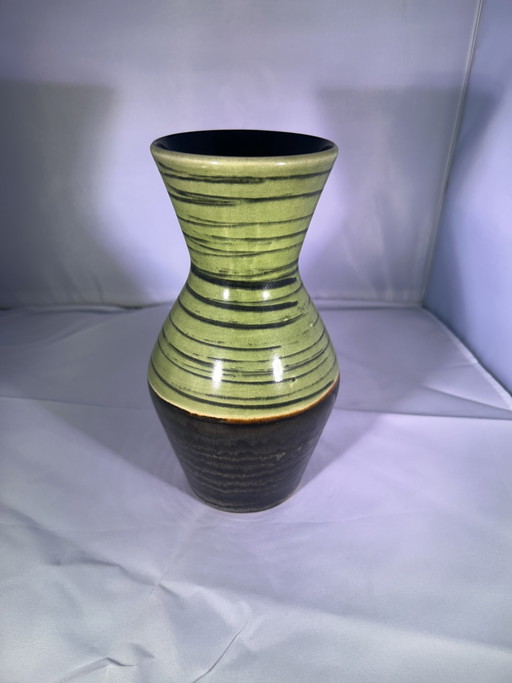 Scheurich W-Germany small vase 523-21
