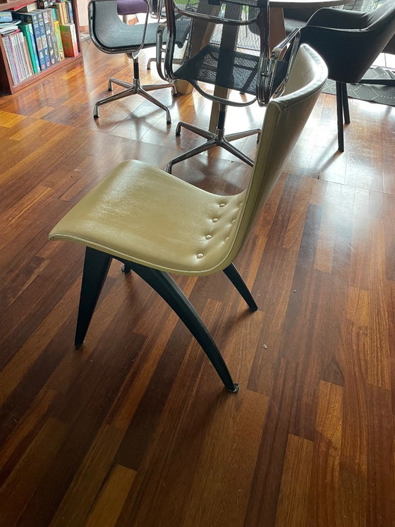 Set unico di 4 sedie da pranzo vintage 'Swing' – G.J. Van Os (Culemborg, Anni '50) – Wood, Skai (photo 12 of 15)