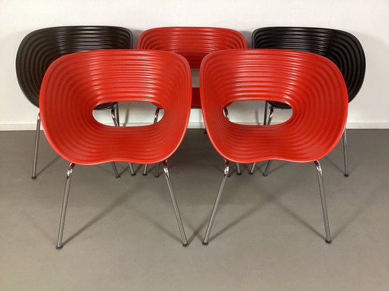 Image 1 of 5 sedie di design impilabili degli anni Novanta, in poliestere cromato