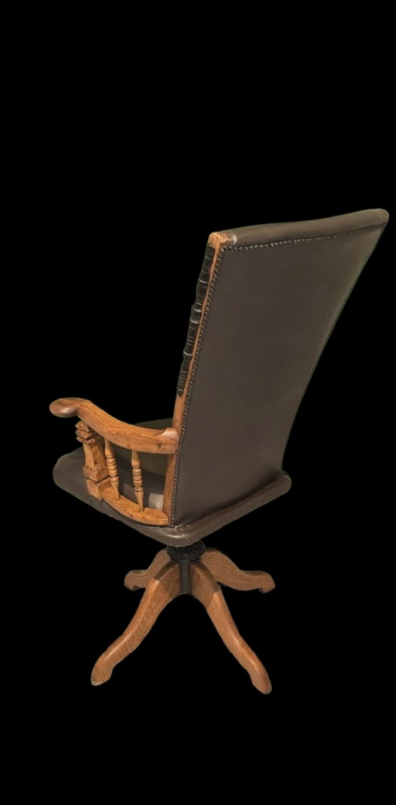 Image 1 of Sedia girevole da ufficio antica