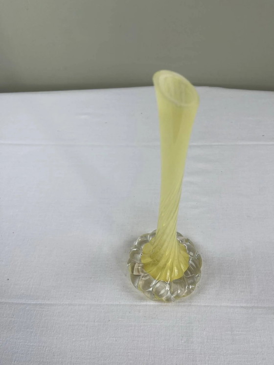 Gedraaide gele kunstglazen soliflores – Vazen, Crystal, Glass, Vintage (photo 3 of 9)