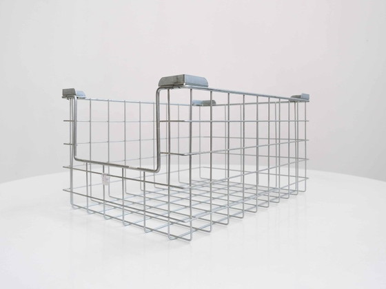 Image 1 of Design industriel vintage de style loft avec paniers, milieu du siècle