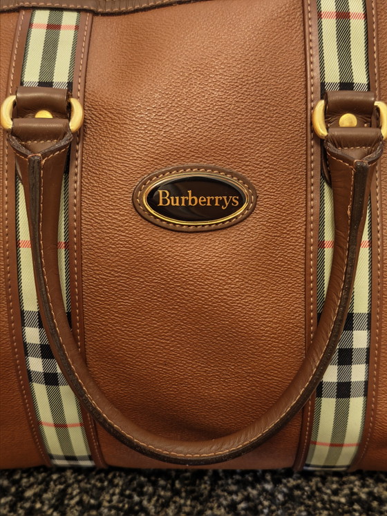 Burberry Weekender Burberry's travel bag with Entrupy certificate of authenticity – Calfskin (photo 4 of 15)