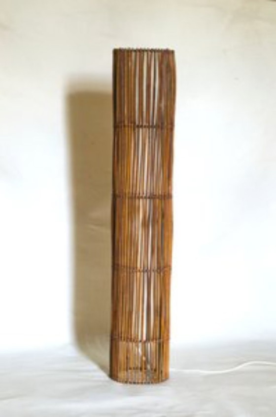 Image 1 of Lampadaire en rotin du milieu du siècle, dans le style de Louis Sognot, années 1960 Support pour plantes fait main en bambou nat
